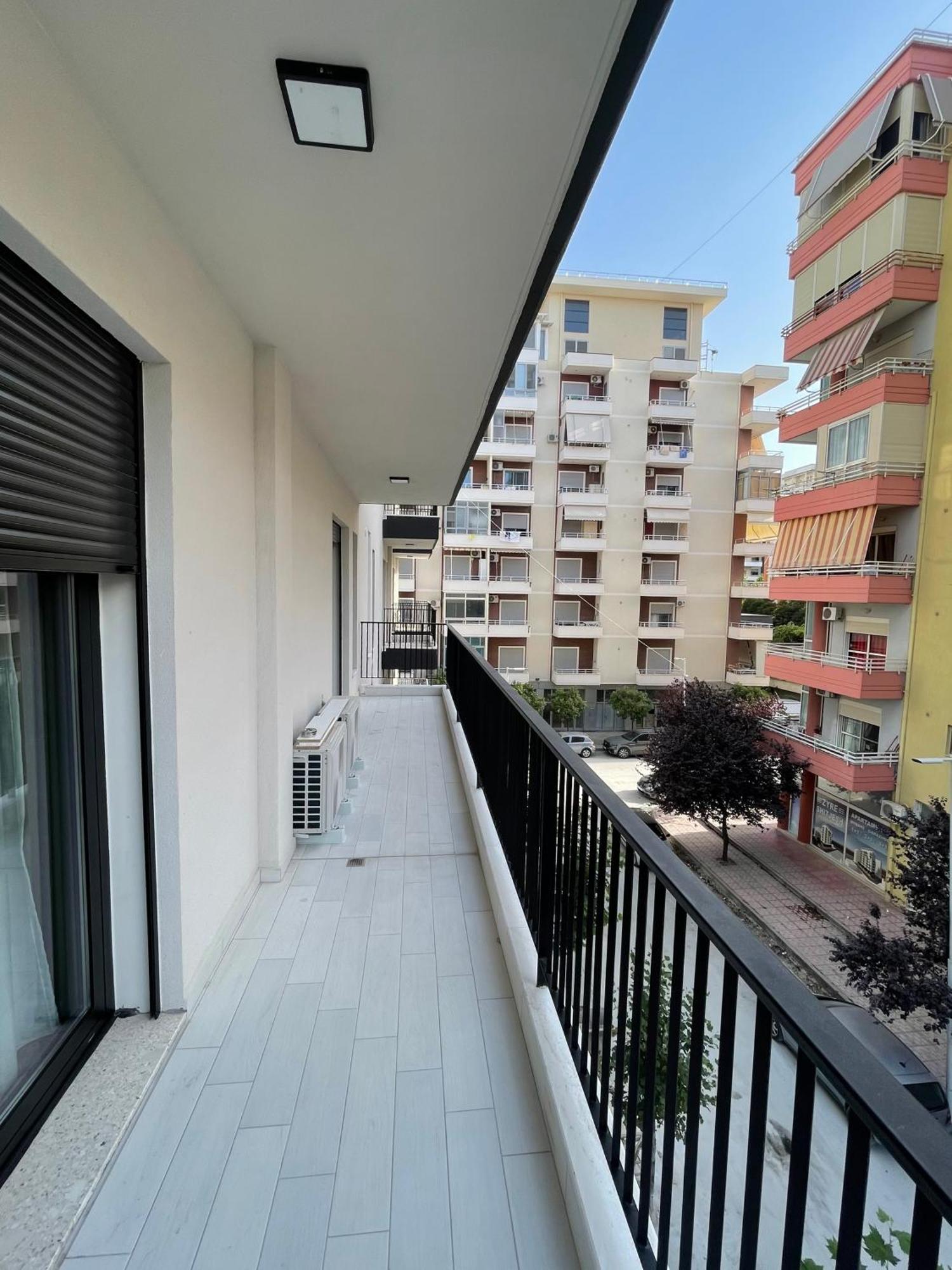 Modern Apartment In Central Vlore Vlorë Exterior foto